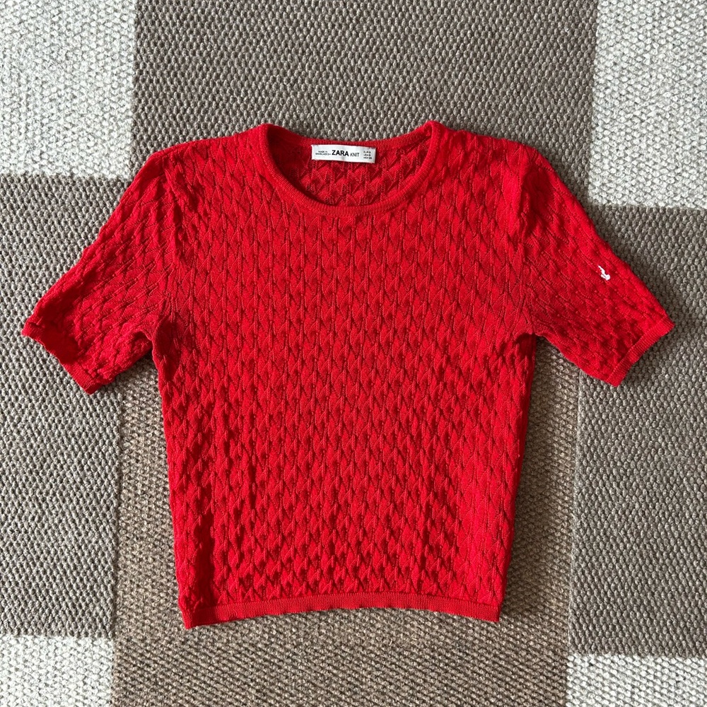 ZARA Bright Red Textured Knit Top